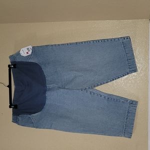 3XL Maternity Capris Light Wash New with Tags Comfort expandable Waistband